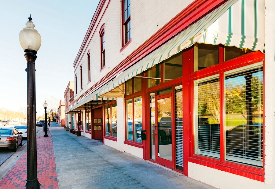 Don’t Let the Dust Settle on Your Lease: 8 Factors to Consider